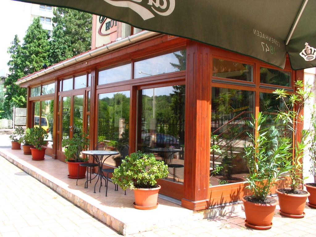 Fortuna Hotel Мишкольц Экстерьер фото