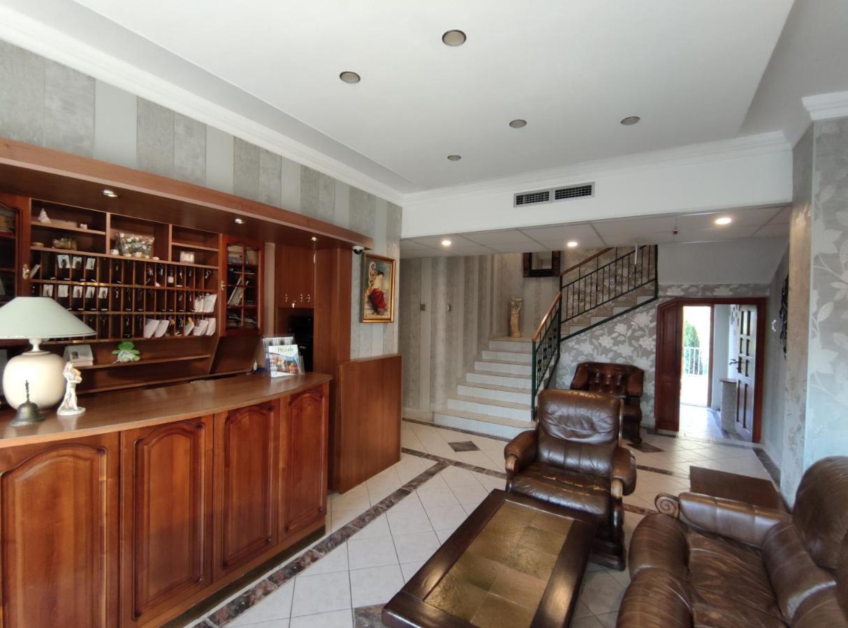 Fortuna Hotel Мишкольц Экстерьер фото